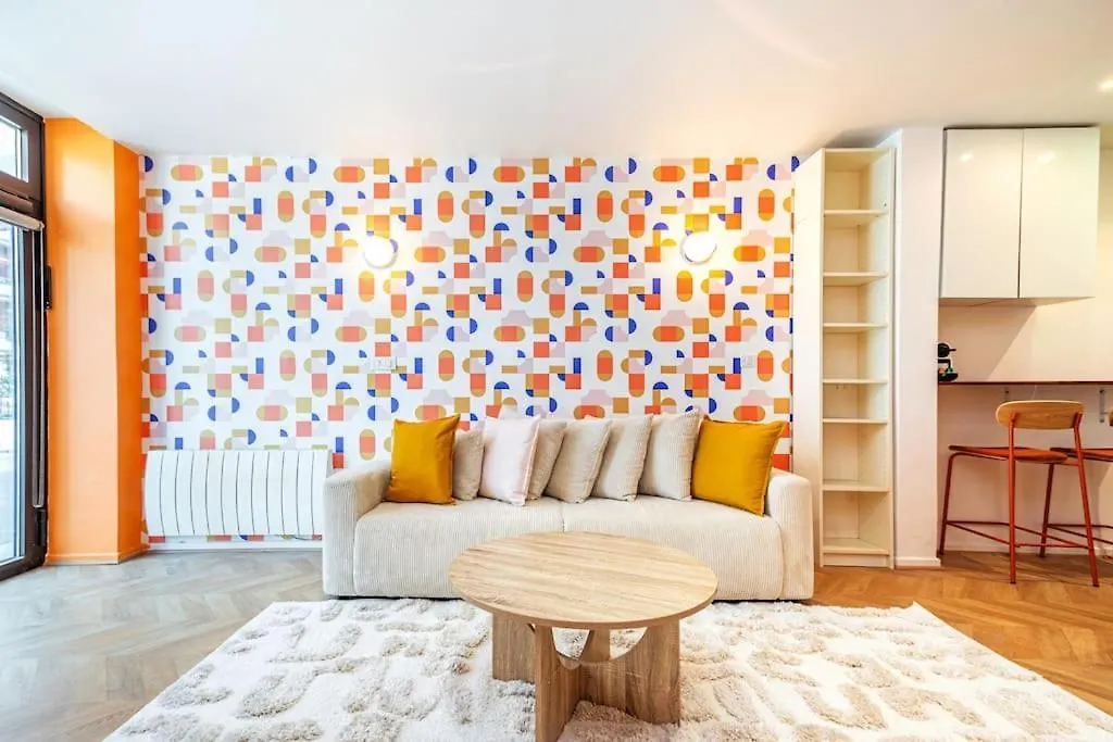 Colore Aux Portes Des Buttes Chaumont Apartman